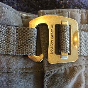 EUC Mt Hardware expedition shorts light & durable